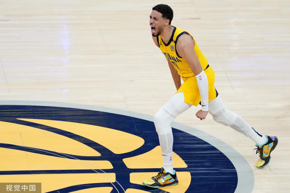 频繁被迫打 频繁被迫打