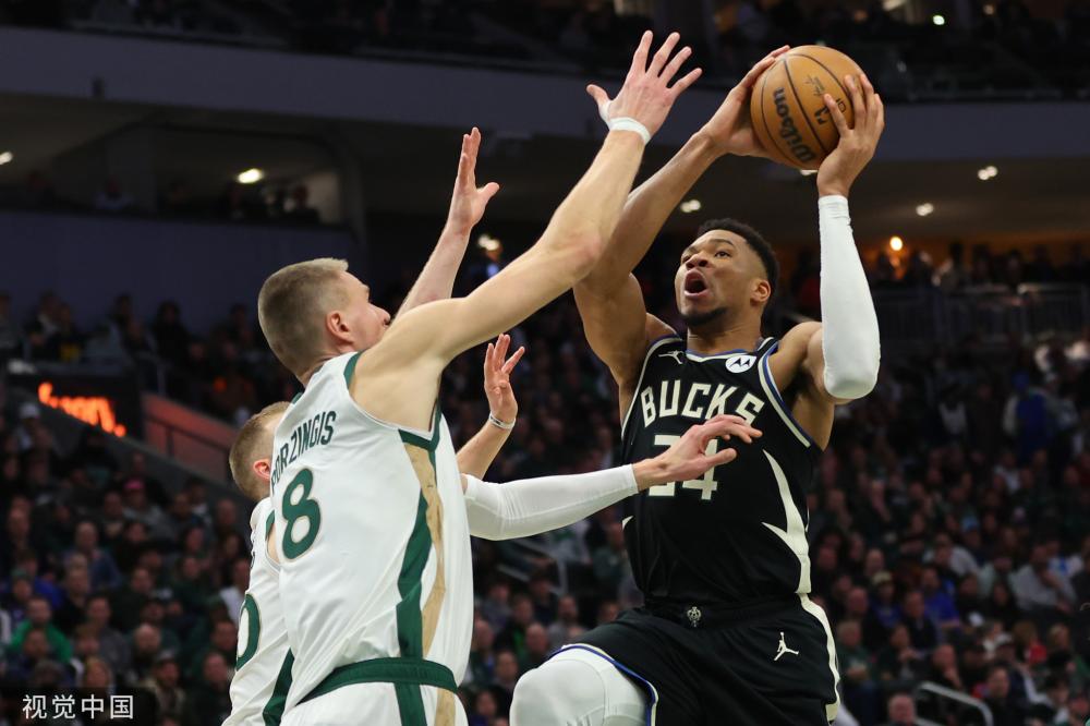 让年轻球员 让年轻球员